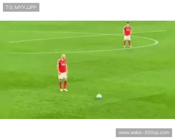 特鲁宾:绝杀英雄门将的日常训练与比赛瞬间